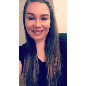 Meet your Posher, Nicholle